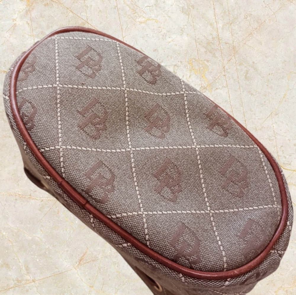 Dooney & Bourke Tassel Bucket Bag Duck Charm - Picture 4 of 12